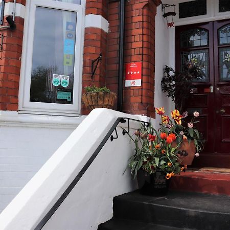 Greylands Guest House Лландриндод-Уэлс Экстерьер фото