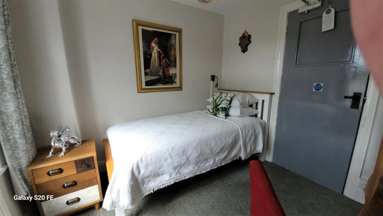 Greylands Guest House Лландриндод-Уэлс Экстерьер фото