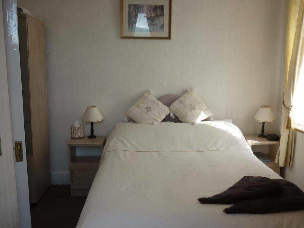 Greylands Guest House Лландриндод-Уэлс Экстерьер фото