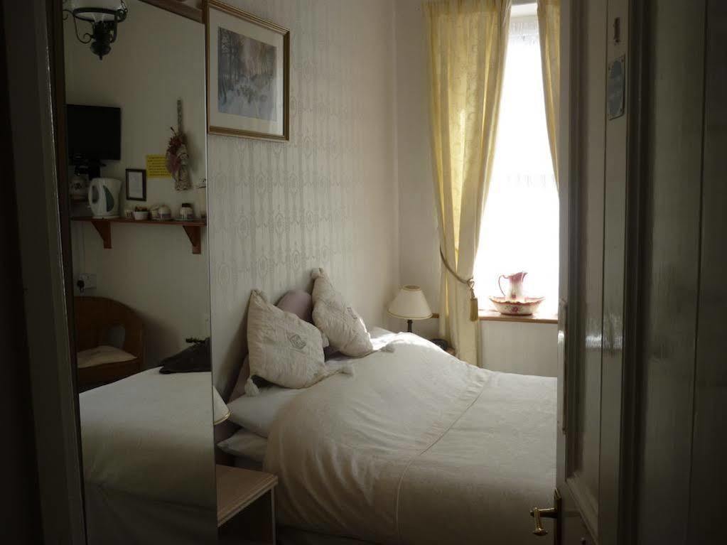 Greylands Guest House Лландриндод-Уэлс Экстерьер фото