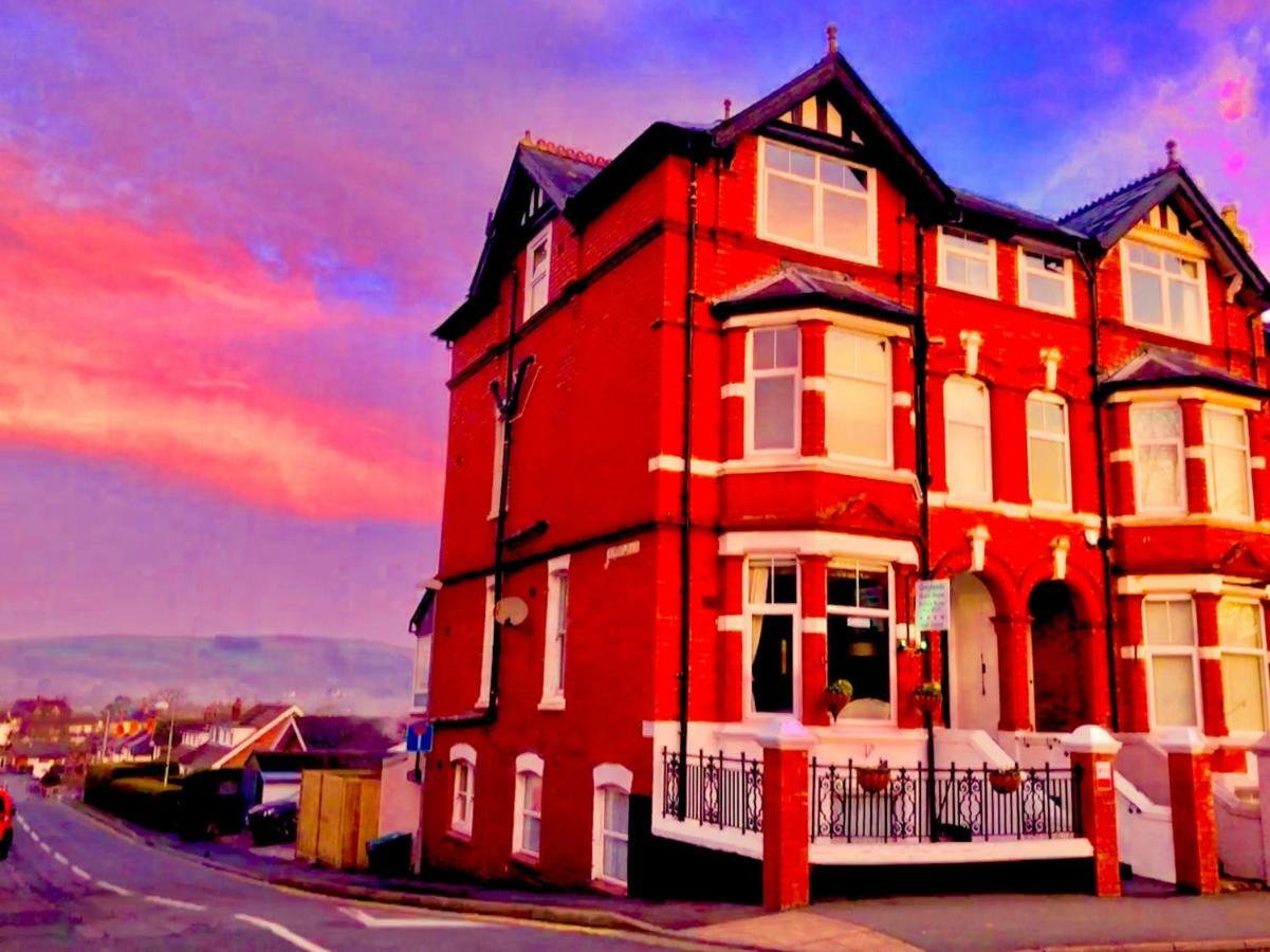 Greylands Guest House Лландриндод-Уэлс Экстерьер фото